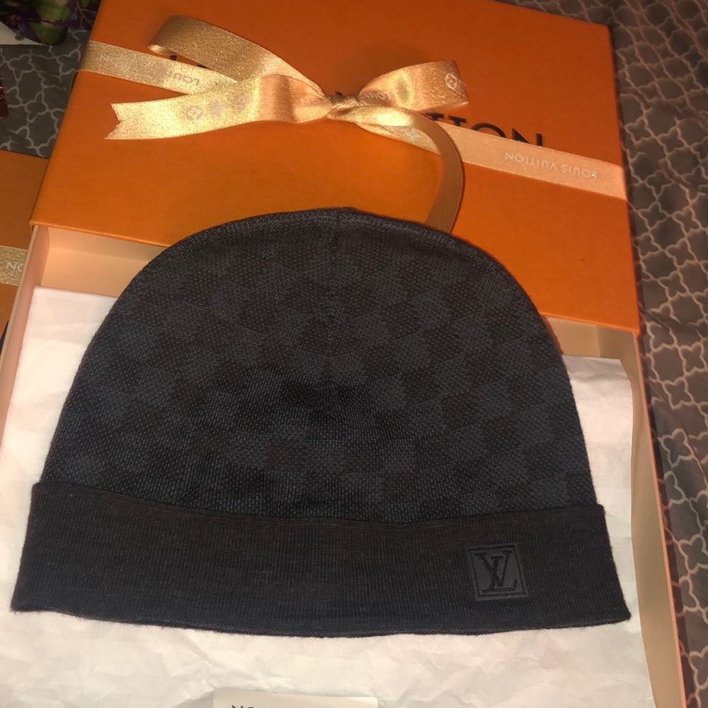 Brand new men’s Louis Vuitton hat